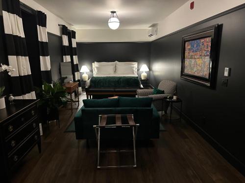 St Ignace Hotel | The Boardwalk Hotel