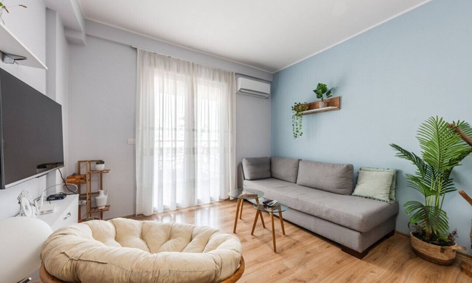 Shkoder Wohnung | The Bohemian Pad by PikHost