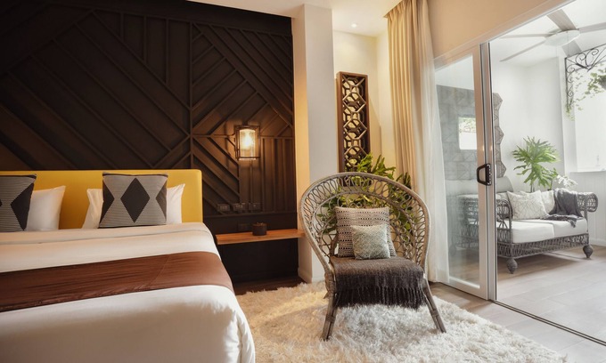 Poblacion District Hotel | The Bourke Hotel