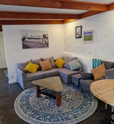 Mintaro Wohnung | The Bullock & Bridle Retreat at 62