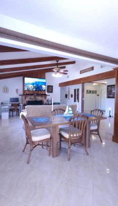 Paseo Haus | The Cabin of Wishes, a 2 Bedroom House in Jupiter