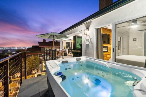 Mission Hills Haus | The California - On Top of San Diego in a Hot Tub