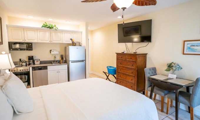 Siesta Key Resort | The Capri at Siesta