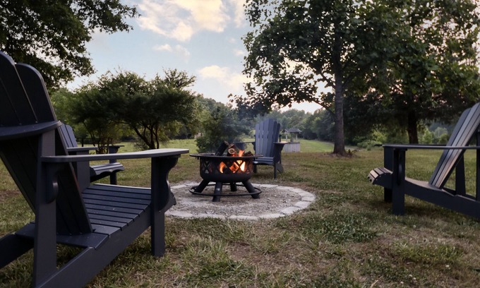 Keeling Haus | The Cedar Farm Close To VIR, Danville