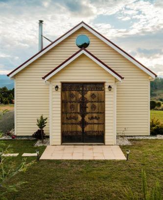 Wattle Grove Haus | The Chapel