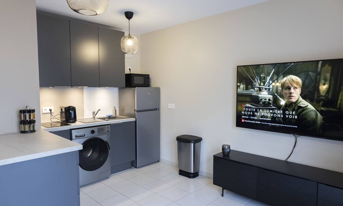 Bussy-Saint-Georges Wohnung | Charmantes Studio-Apartment in einer Wohnanlage mit Parkplatz.