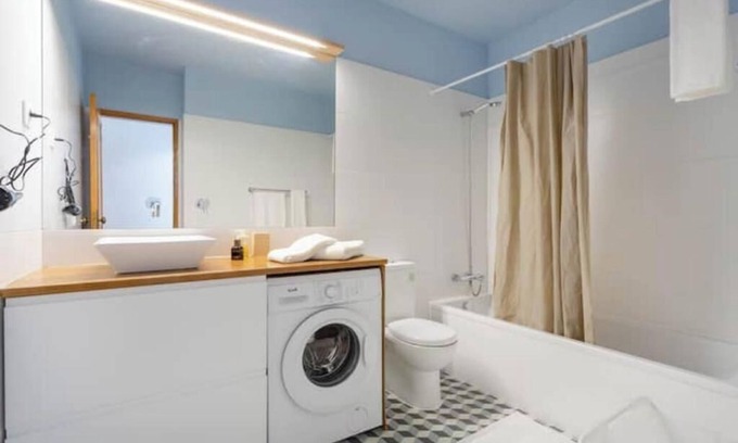 Cacilhas Wohnung | The Chic Studio in Almada Velha