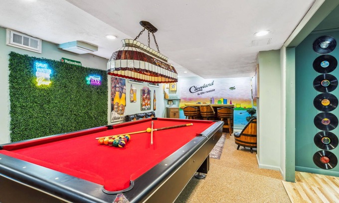 Hough Haus | The Cleveland Cornerstone: 7BR + 4 BA + Ultimate Basement w/ Gameroom