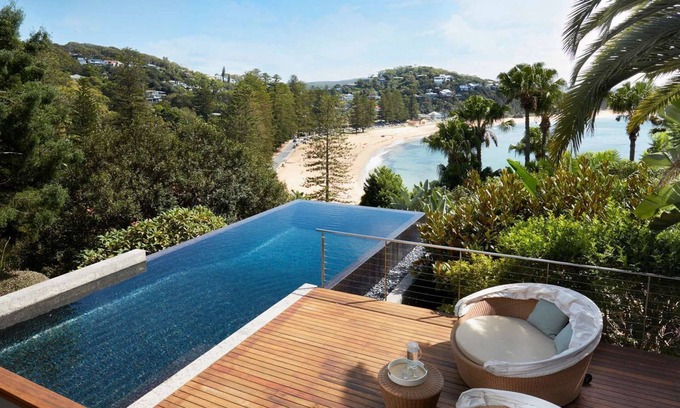 Palm Beach Haus | The Curve by Contemporary Hotels