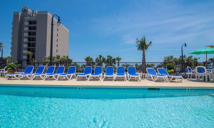 Downtown Myrtle Beach Hütte | The Darlington Cottages