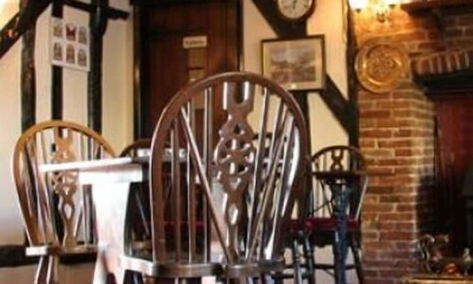 Halstead Hotel | The Dog Inn