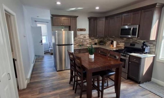 Wanskuck Wohnung | The Double-Suite at The North End 2BR APT with PARKING