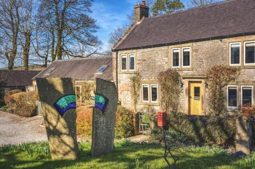 Crowdecote Haus | The Farmhouse