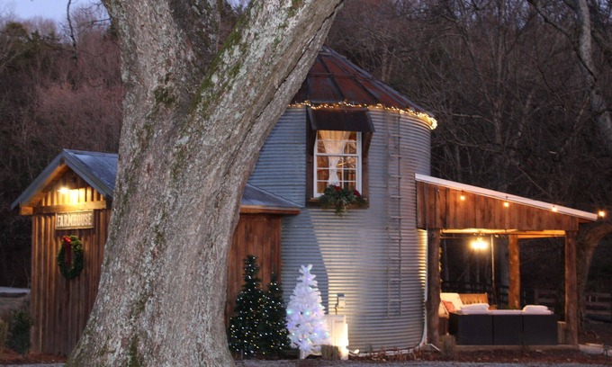 Belfast Sonstige | The Farmhouse Grain Bin at Goose Creek Farm in Cornersville TN
