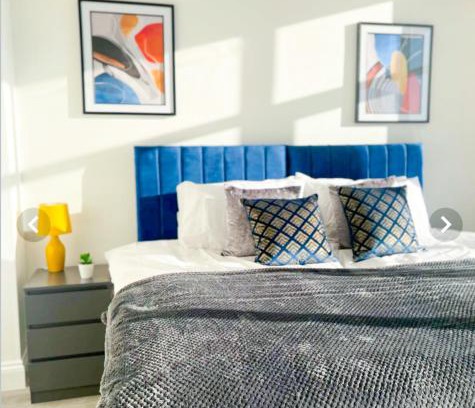 Flitwick Wohnung | The Felix Apartments - 3 Bedrooms - FREE Parking - Close to train station