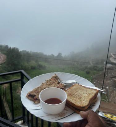 Naddi Haus | The fog and flames