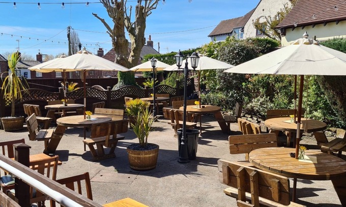 Tarporley Bed & Breakfast | The Foresters Arms