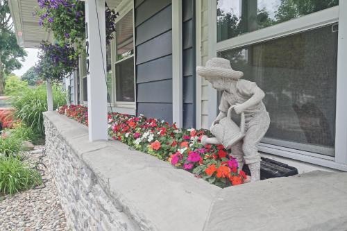 Frankenmuth Haus | The Frankenmuth Dawdy Haus - whole house option