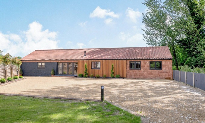 Swafield Hütte | The Gallery Barn - UK39368