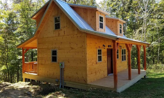 Genoa Skihütte | The Genoa - An Amish Built Deluxe Cabin