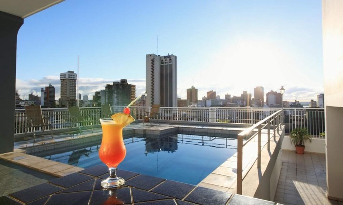 Lambare Haus | Der Goldfisch bleibt