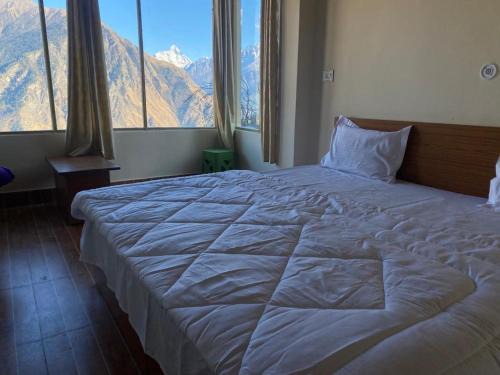Auli Haus | The Grand Apple