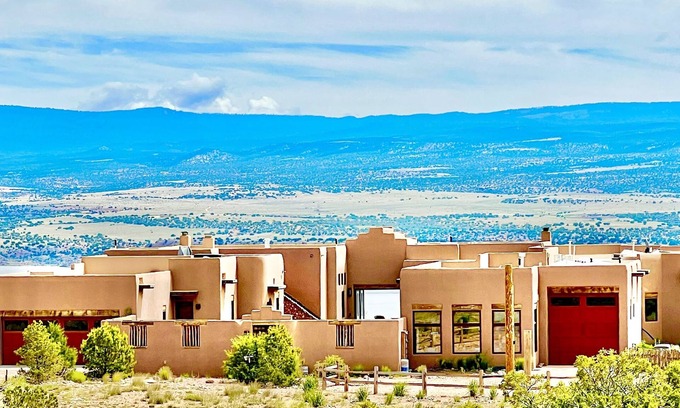 Youngsville Bed & Breakfast | The Grand Hacienda Inn