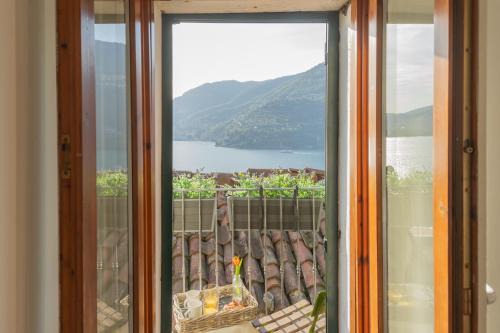 Blevio Wohnung | The Green Nest by Lake Como by Rent All Como