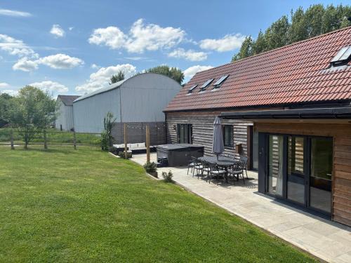 Sherborne Haus | The Gully