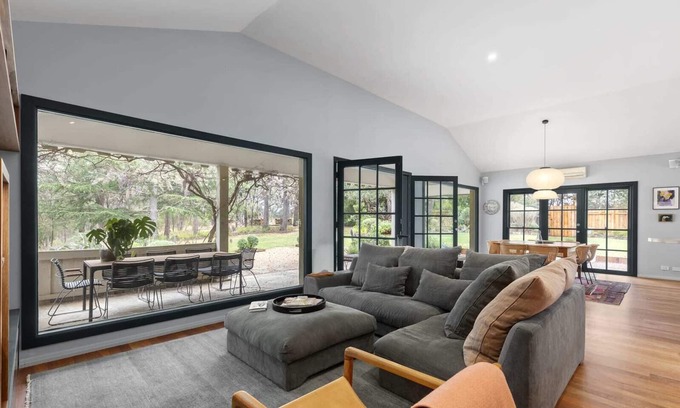 Bellbrae Haus | The Gully Summary: A