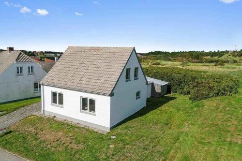Hanstholm Haus | The Hanstholm Surf House In Cold Hawaii