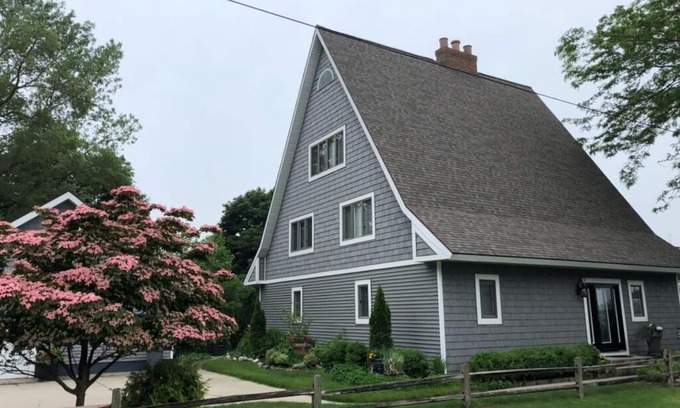 Bluffton Haus | "The Haven at Bluffton" auf dem Lake MI / Muskegon Lake Channel ~ Bringen Sie Ihr Boot!