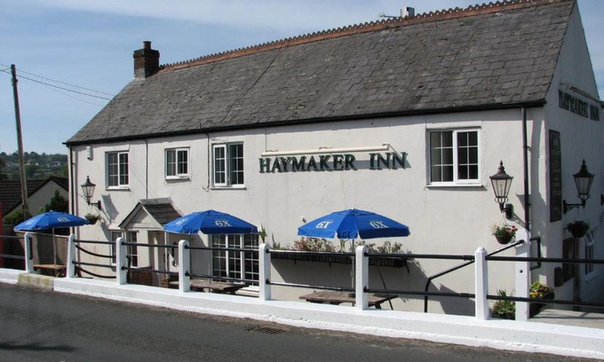 Wadeford Bed & Breakfast | The Haymaker Inn