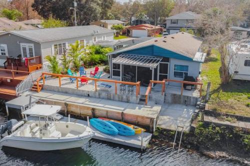 Weeki Wachee Gardens Haus | The Hideaway at Weeki Wachee