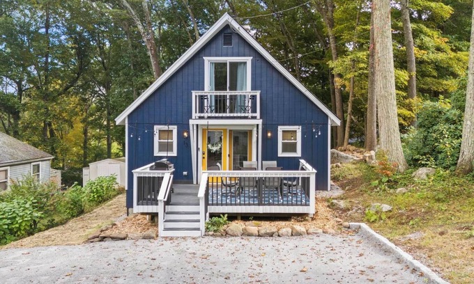 Gilman Haus | The Highland House at Amston Lake