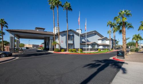 Glendale Hotel | The Hotel Serene Glendale Peoria, Surestay Collection by Best Western