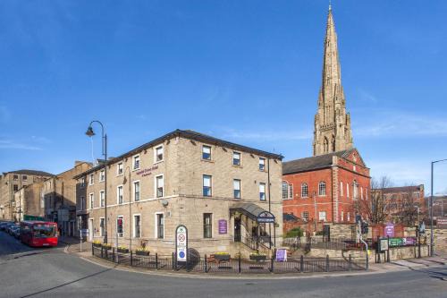 Halifax Hotel | The Imperial Crown Hotel