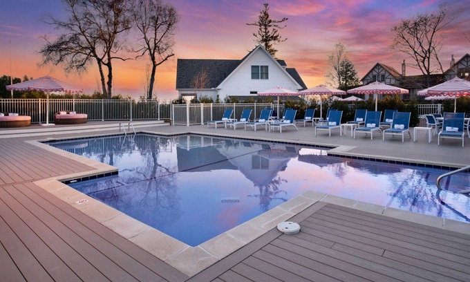 Mackinac Island Hotel | The Inn At Stonecliffe