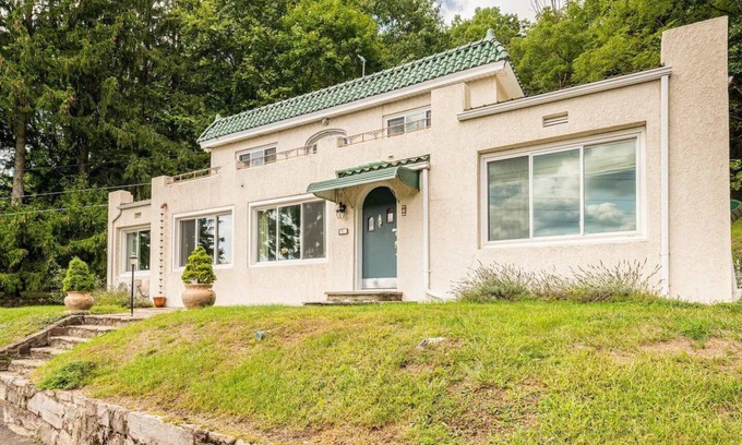 Drums Villa | The Jeweler's Villa, HOT TUB!