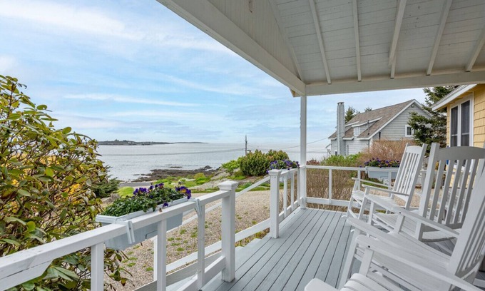 Ocean Point Wohnung | Beautiful Summer Cottage on Iconic Ocean Point