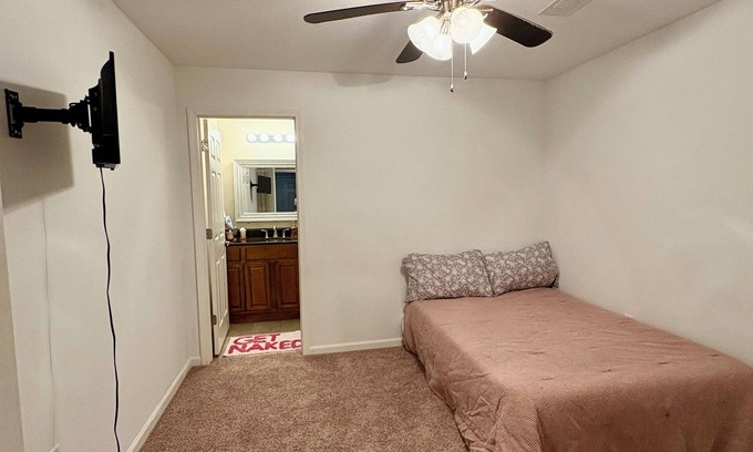 Pangburn Haus | The Landing House— Jetted Tub— Weddings—Elopements