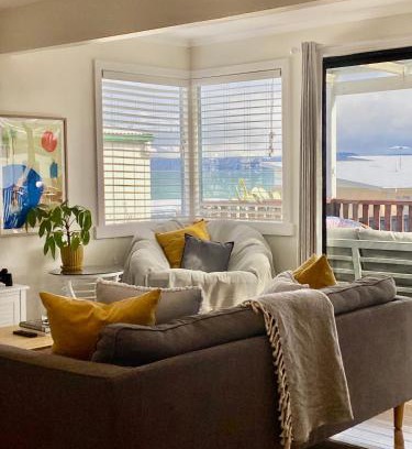 Primrose Sands Haus | The Lazy Fig - Ocean Views, Orchard & Pizza Oven