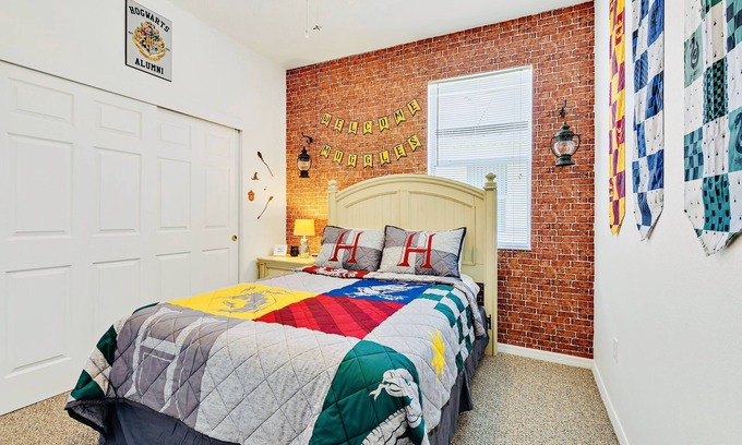 Briargrove Haus | The Lazy Lime-Hidden Mickey House near Disney!