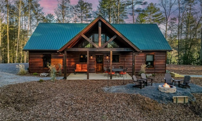 Ellijay Kabine | The Liberty Lookout II