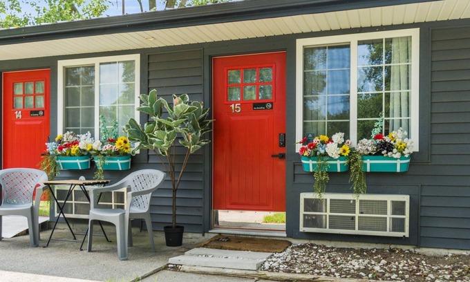 Waterloo Wohnung | The Lighthouse Inn & Suites Extended Stay Just off I-69 Exit 334 in Waterloo IN