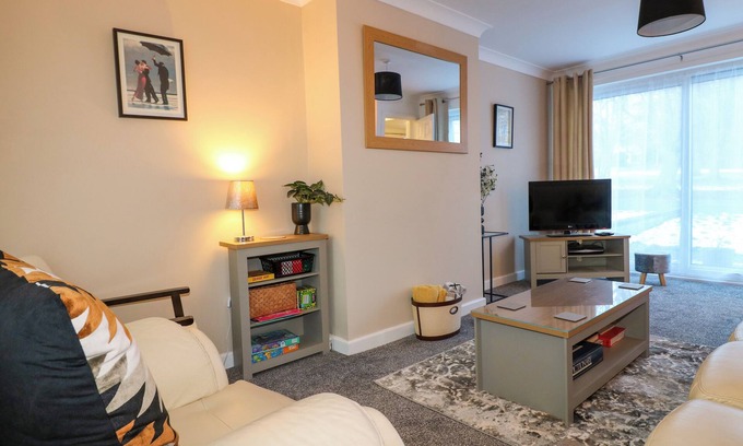 Chesterfield Hütte | THE LILY PAD, family friendly, with a garden in Chesterfield