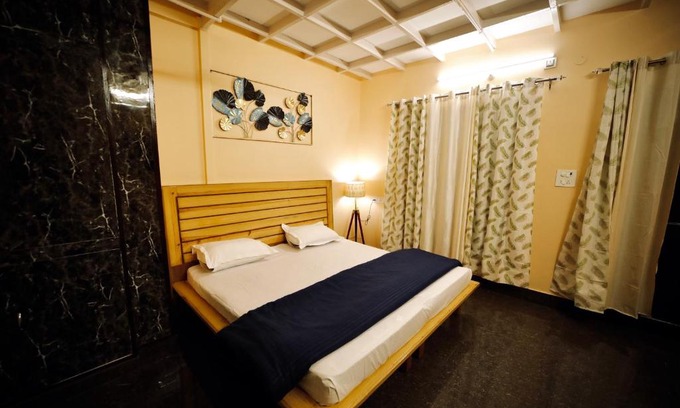 Bullawala Haus | The Location, A Penthouse