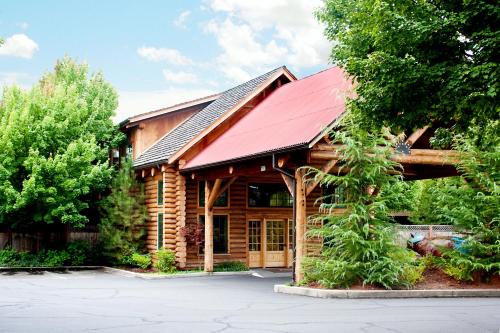 Grants Pass Kabine | The Lodge at Riverside