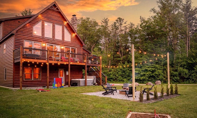 Sunday River Area Skihütte | The Lone Star- Hot Tub, AC, Pool Table
