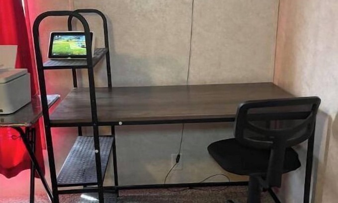 Pearl Haus | The Lounge